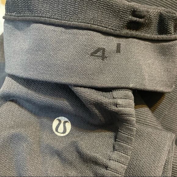 LULULEMON In the Flow Black Capri Leggings in Size 4 - Picture 3 of 6